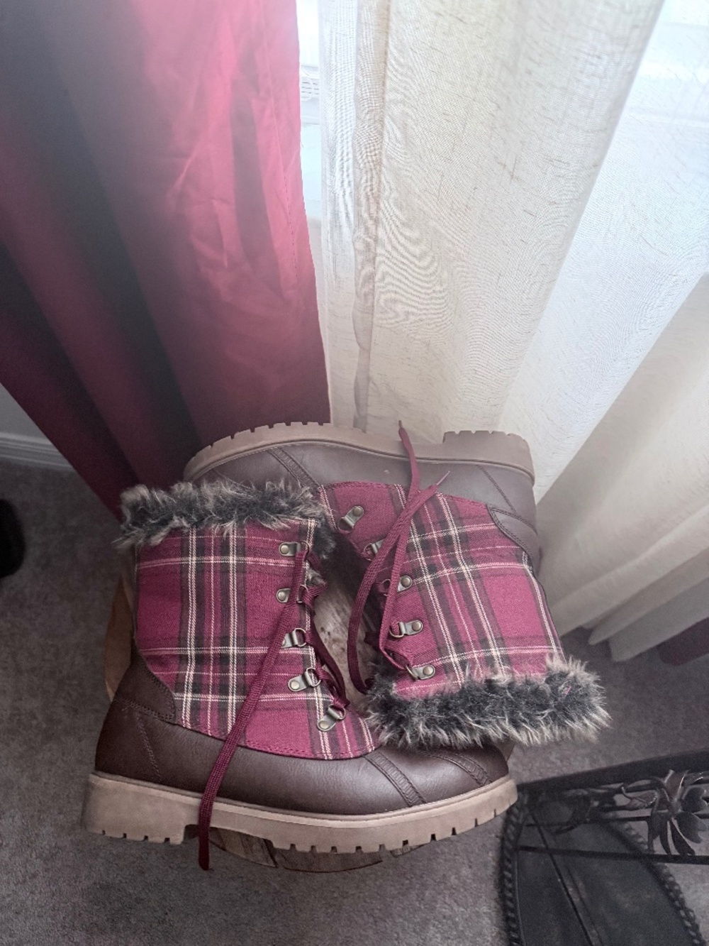 Women’s Plaid Faux Fur Winter Boots – Burgundy/Brown